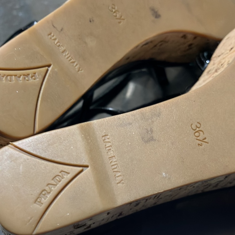 Prada black patent leather wedge sandals size 6.5 - Picture 5 of 7